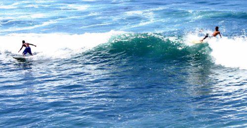 El Salvador is a popular destination for surf tourism due to the large waves present in the Pacific Ocean.
