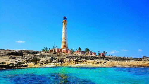 The lighthouse in Great Isaac Cay