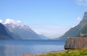 Hjørundfjord