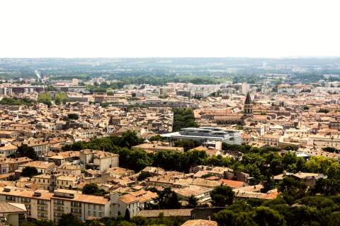 Nîmes