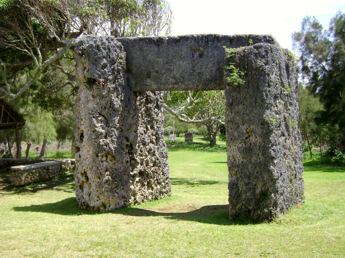 Ha'amonga 'a Maui