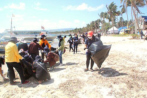 Cleanup of Boracay in 2018