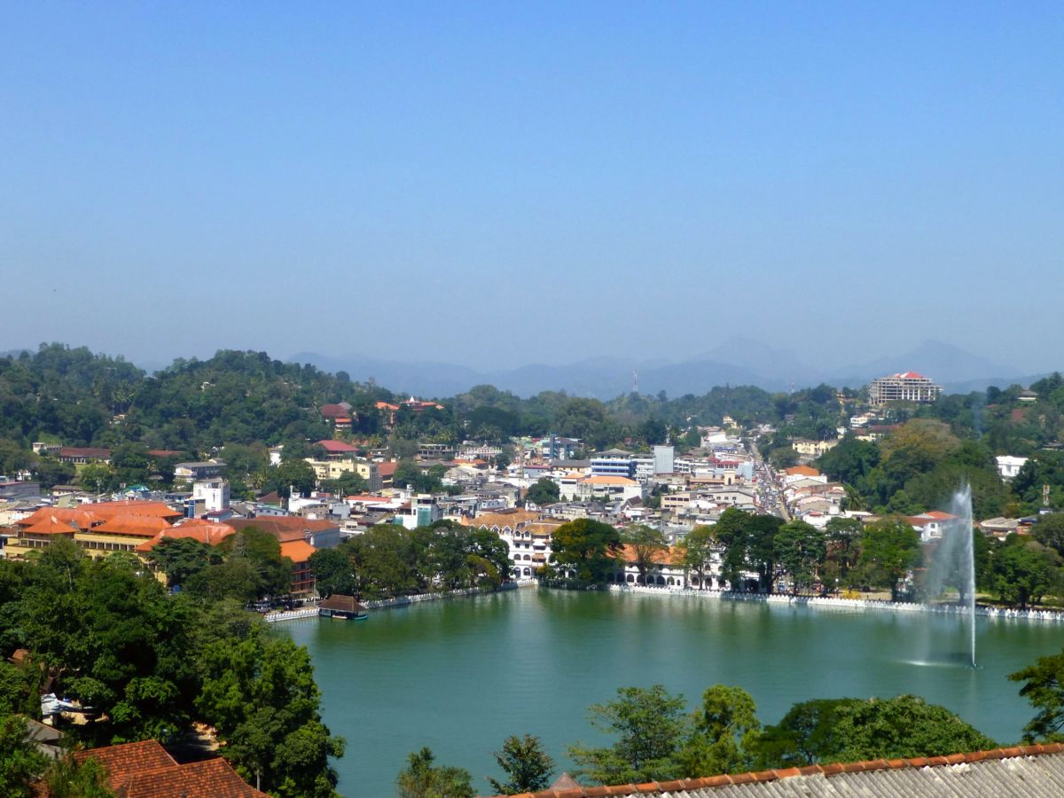 Kandy Lake