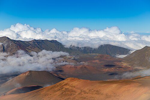 Looking into the Haleakalā crater