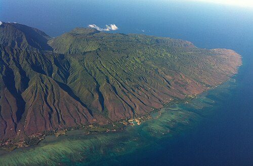 Eastern Molokaʻi with a portion of Kamakou and Molokaʻi Forest Reserve